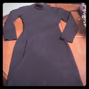 Long sleeve dress, cut out back